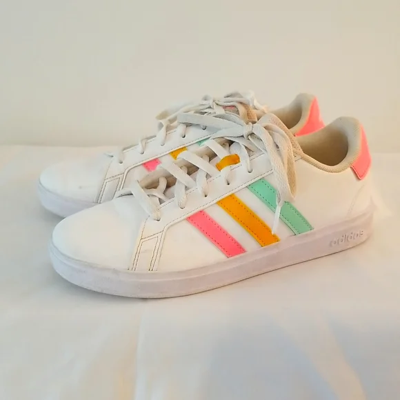 adidas gazelle silver green womens adidas Handball Spezial Velvet Womens Lifestyle Shoes Green Pink JI2648 –  Shoe Palace main image 1